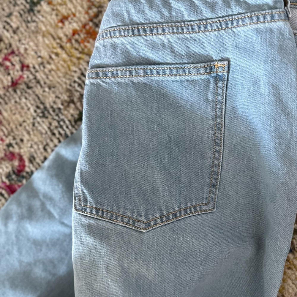 Universal Thread Light Wash Boyfriend Jeans With Cuff - NWT - 17R (Fits 14/16) - Picture 6 of 9